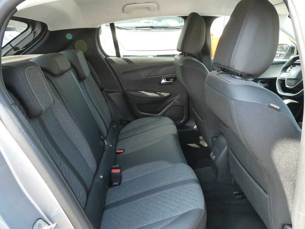 Peugeot 208 2025