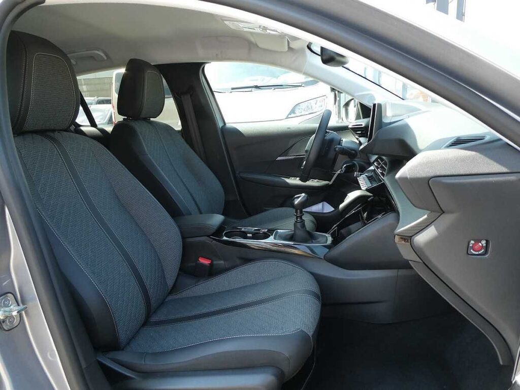 Peugeot 208 2025