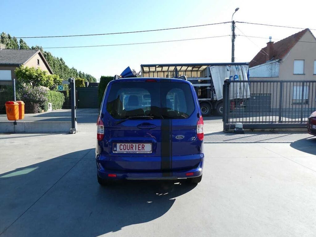 Ford Transit Courier 2017