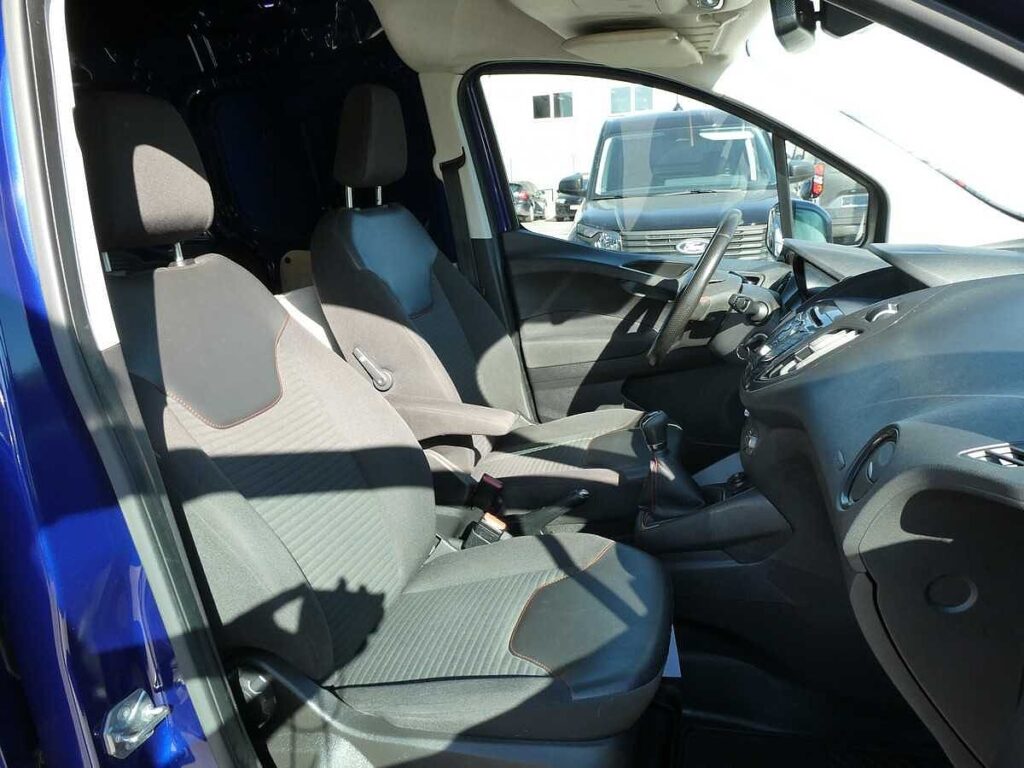 Ford Transit Courier 2017
