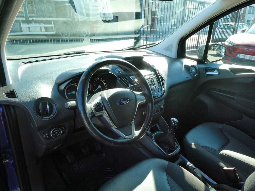 Ford Transit Courier 2017