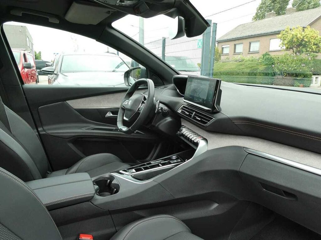 Peugeot 3008 2023