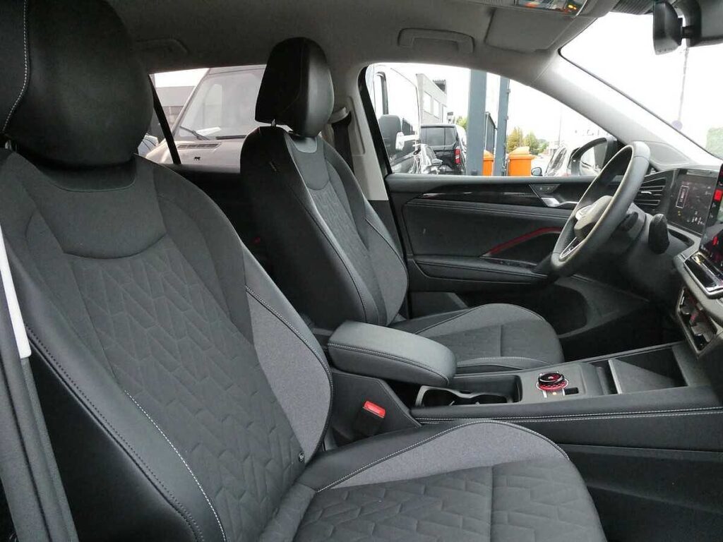 Volkswagen Tiguan 2025