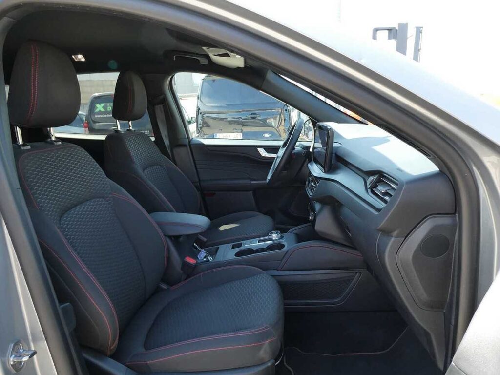 Ford Kuga 2025