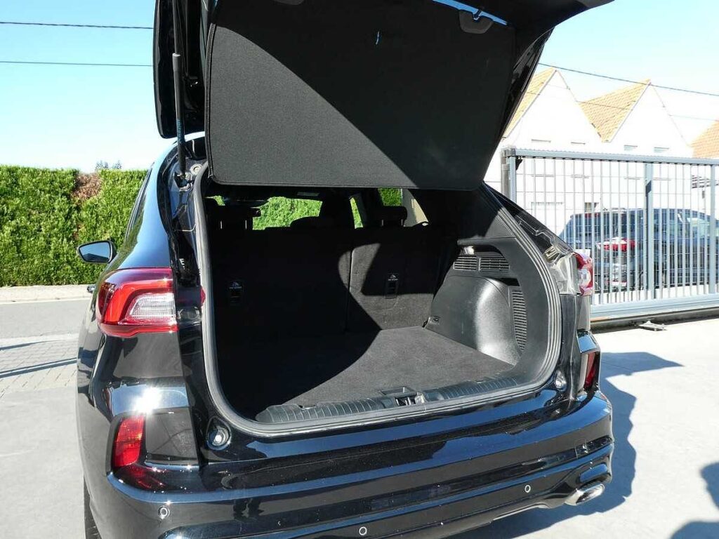 Ford Kuga 2025