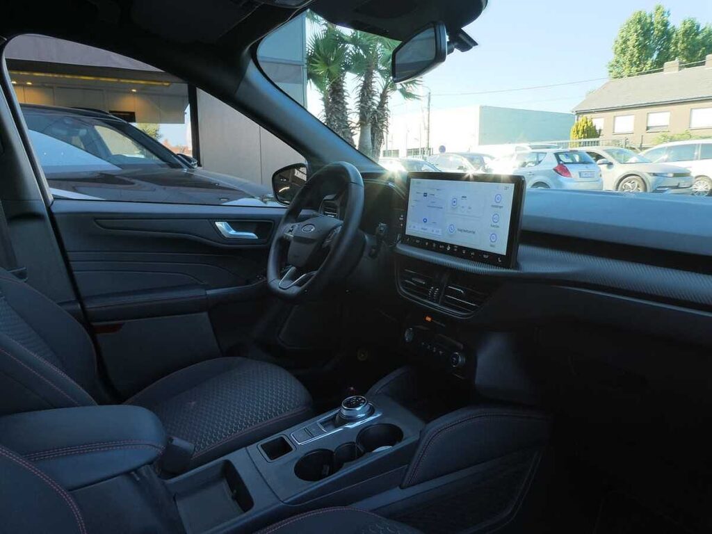 Ford Kuga 2025