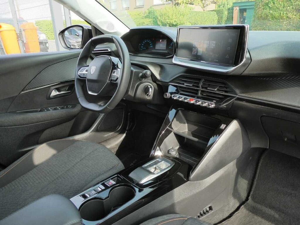 Peugeot 208 2025