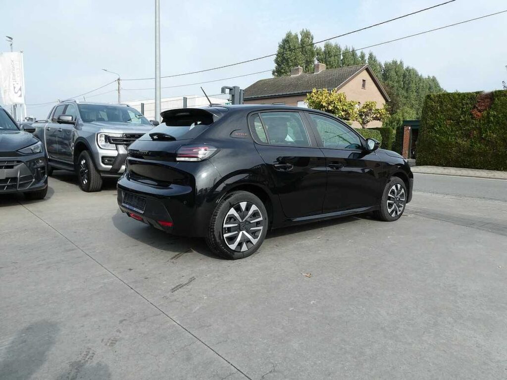 Peugeot 208 2025
