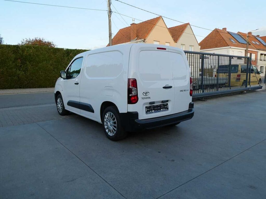 Toyota Proace 2024