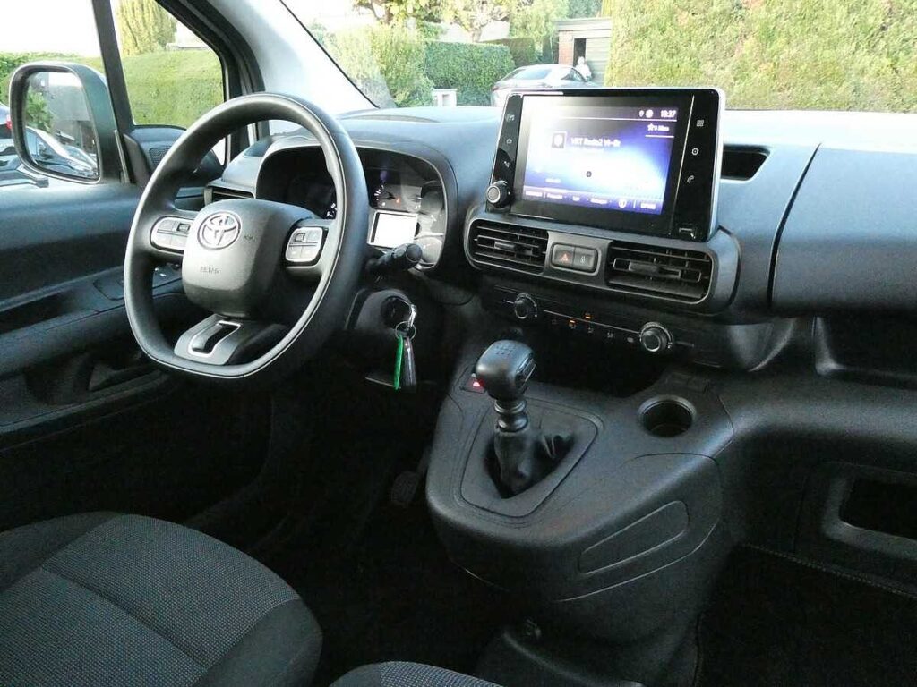 Toyota Proace 2024