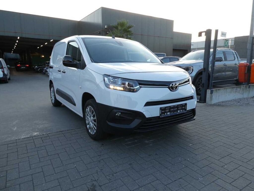 Toyota Proace 2024