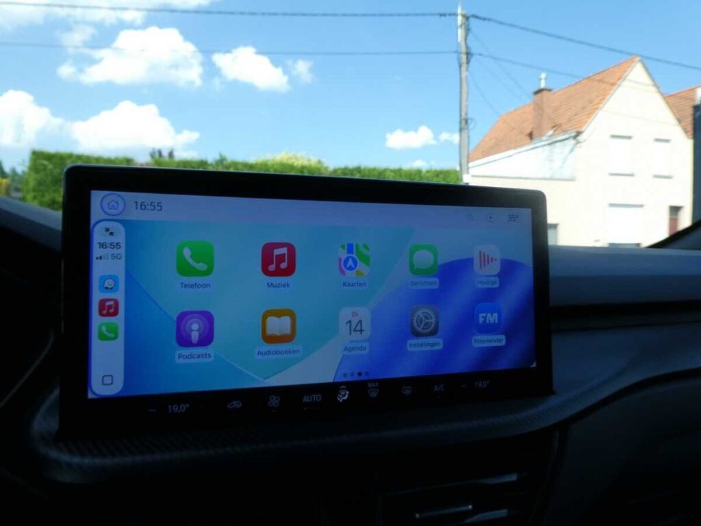 Ford Kuga 2025
