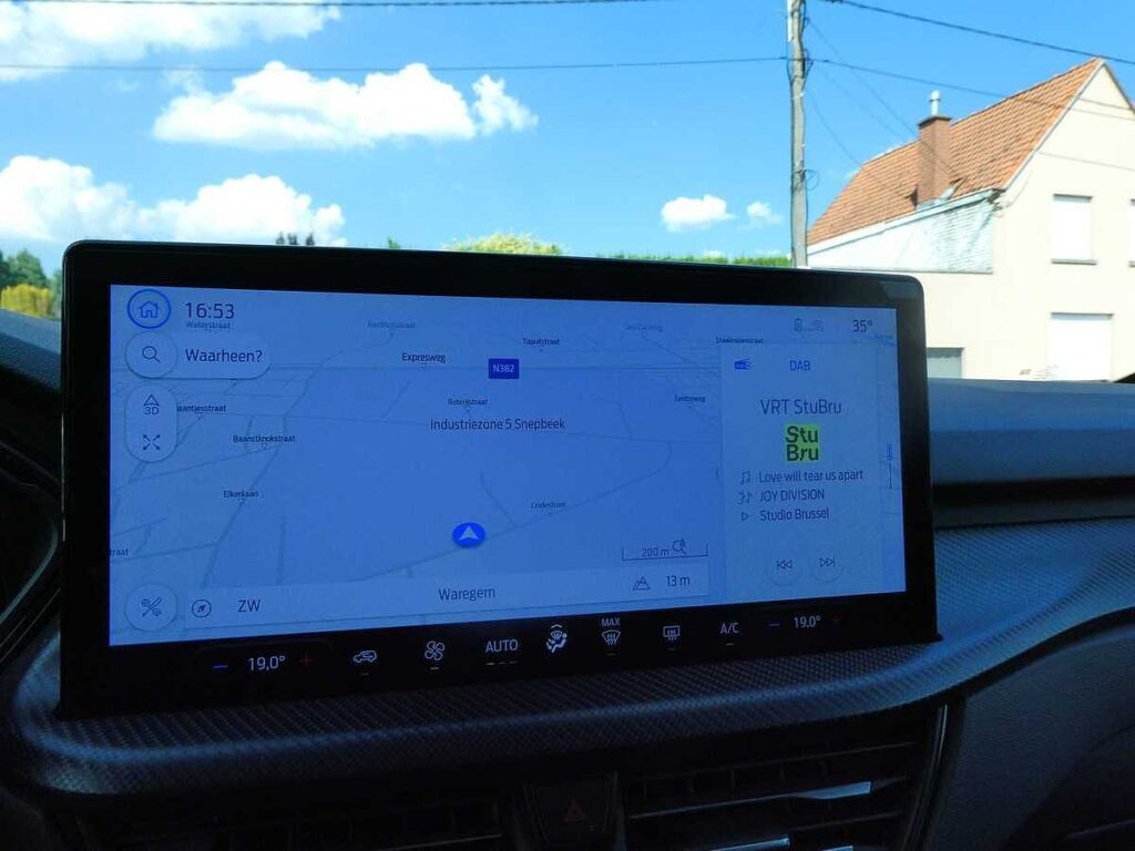 Ford Kuga 2025