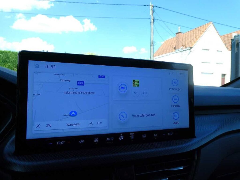 Ford Kuga 2025