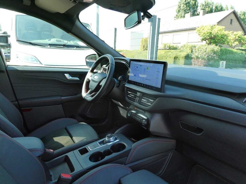 Ford Kuga 2025