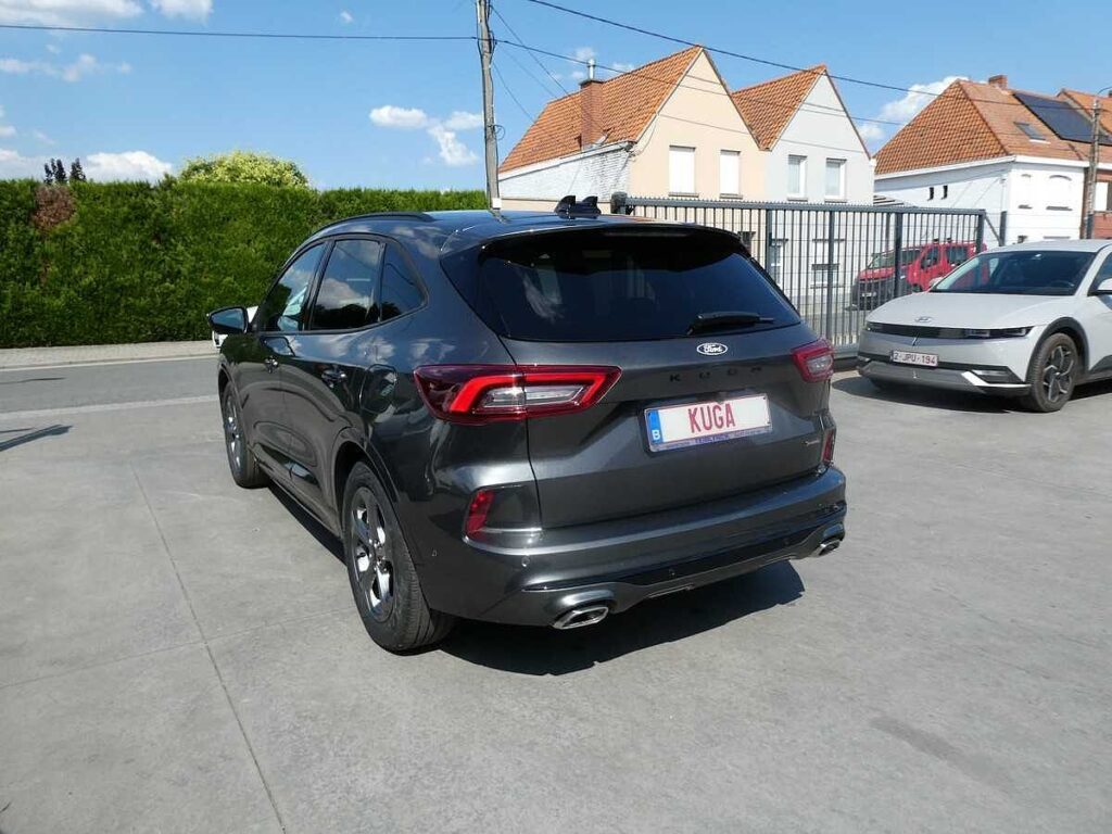 Ford Kuga 2025
