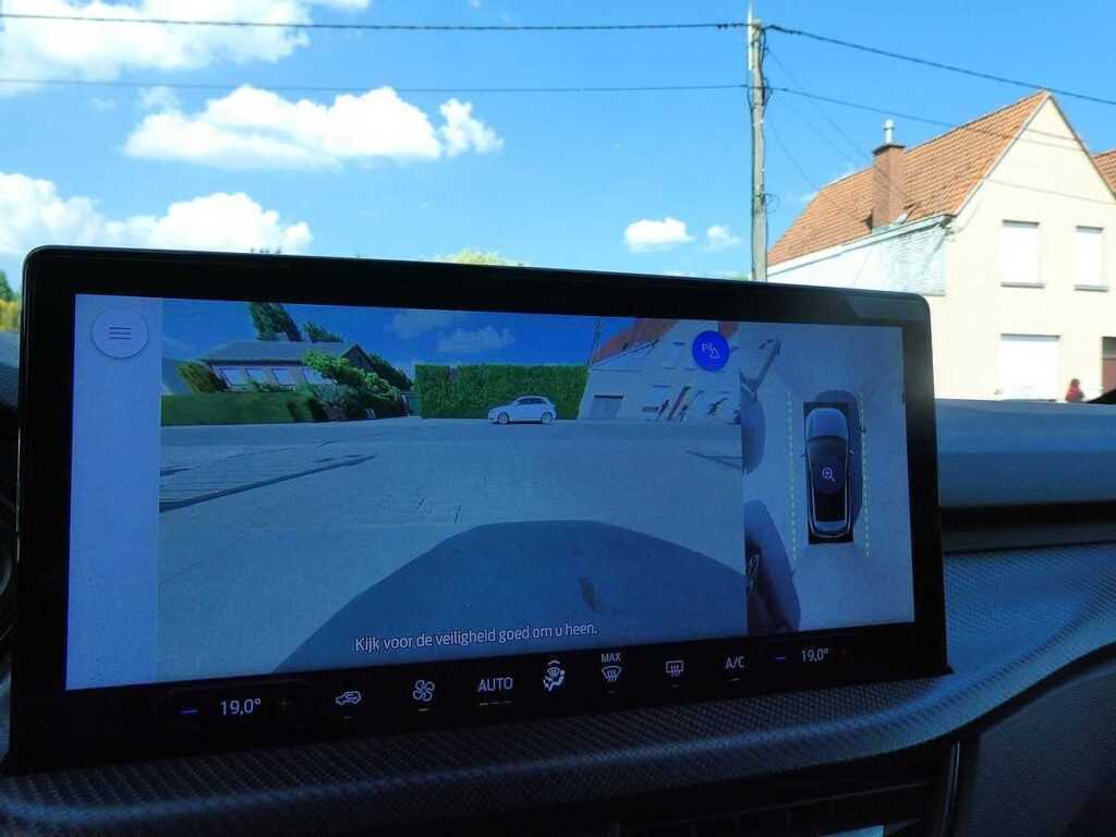 Ford Kuga 2025