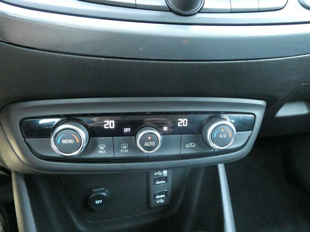 Opel Crossland 2024