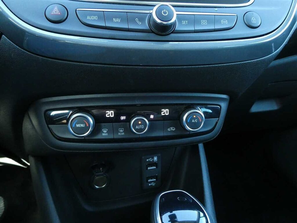 Opel Crossland 2024