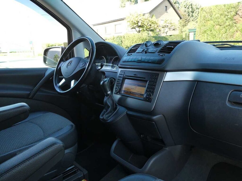 Mercedes Viano 2012