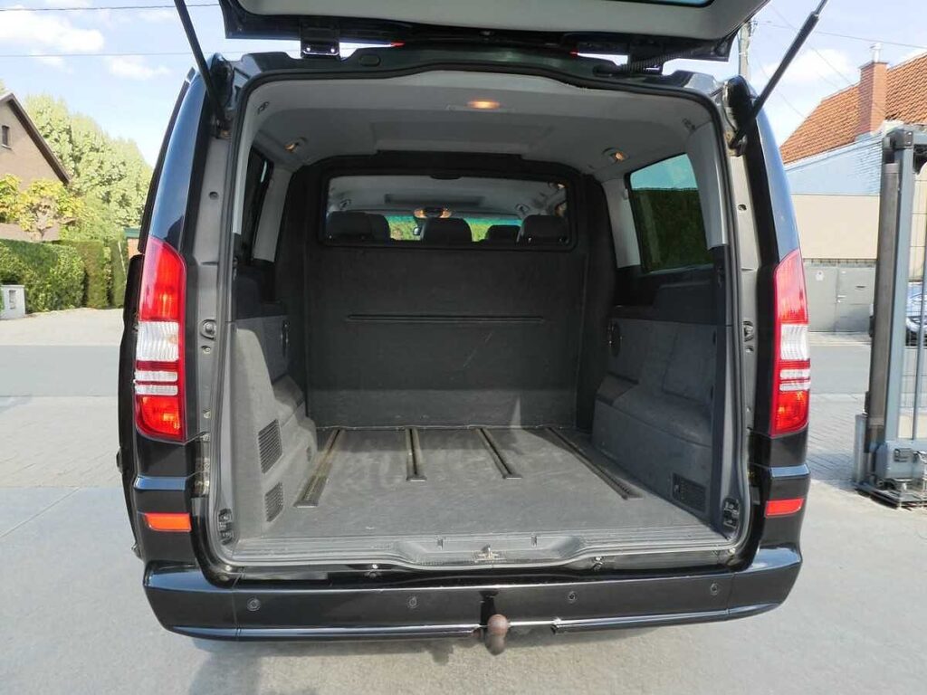 Mercedes Viano 2012