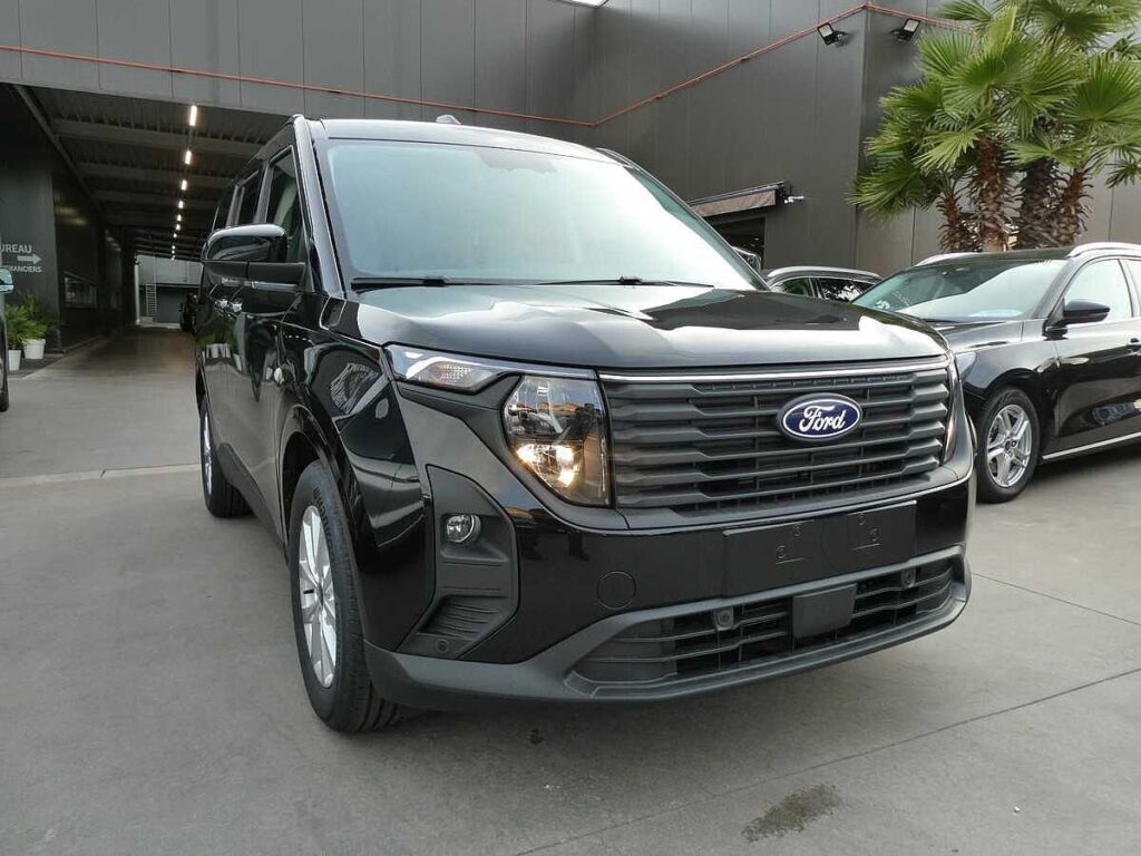 Ford Tourneo Courier 2026