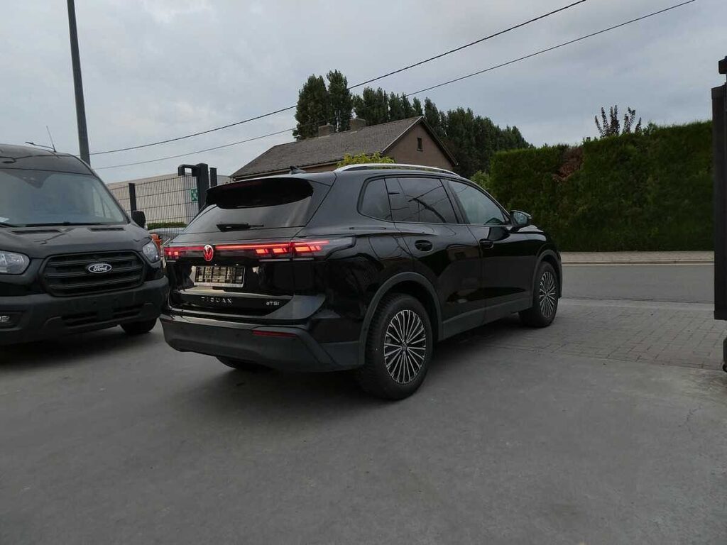 Volkswagen Tiguan 2025